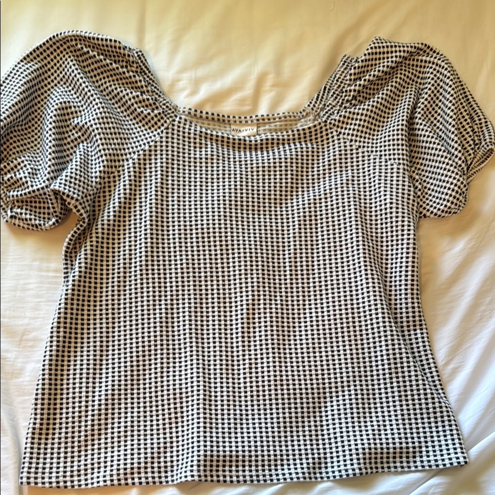 Ava & Viv Black and White Puff Sleeve Top